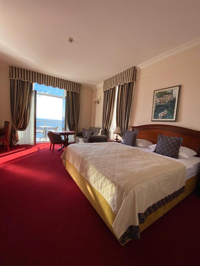 Hotel Savoy 오파티아 외부 사진
