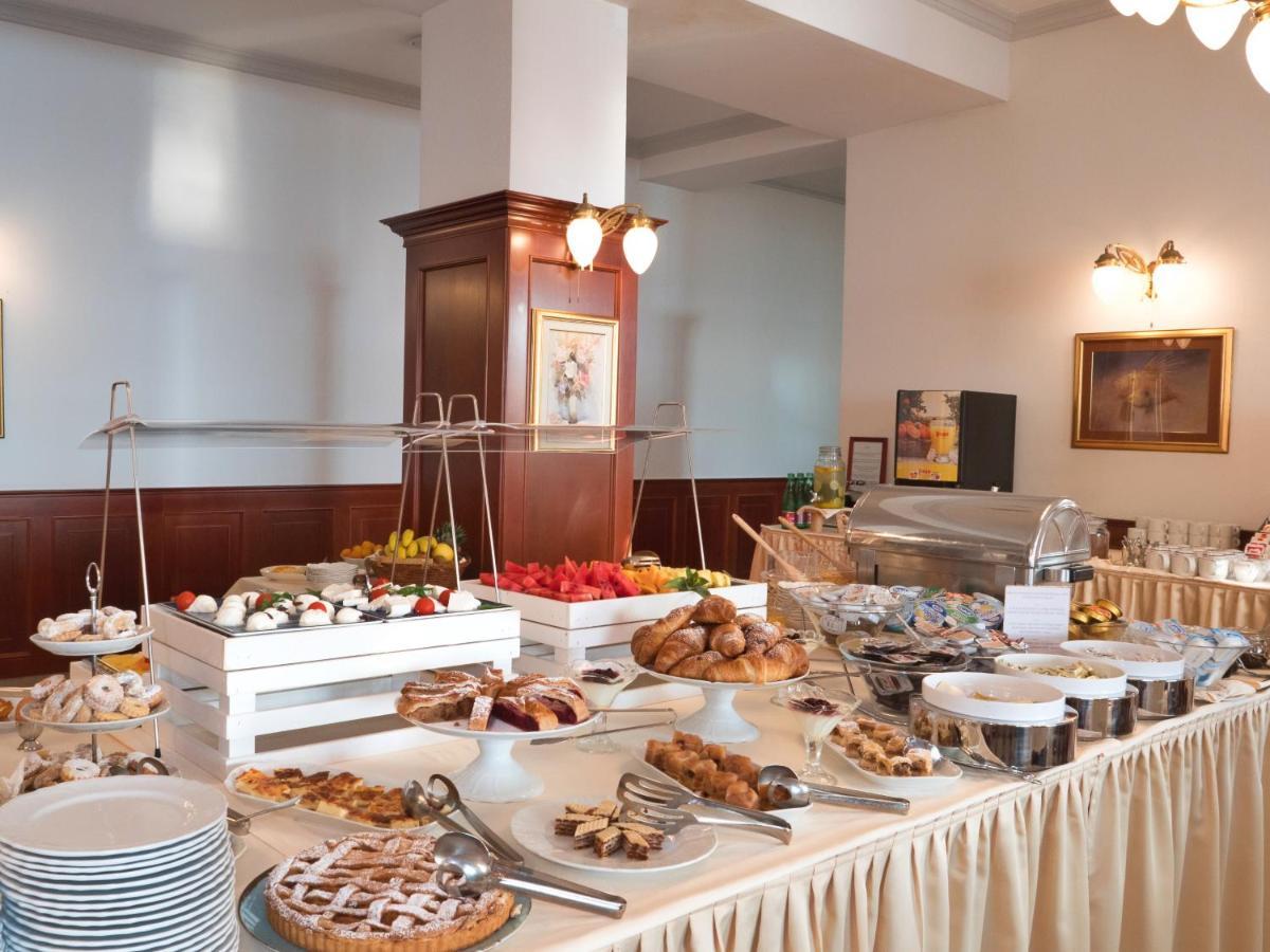 Hotel Savoy 오파티아 외부 사진